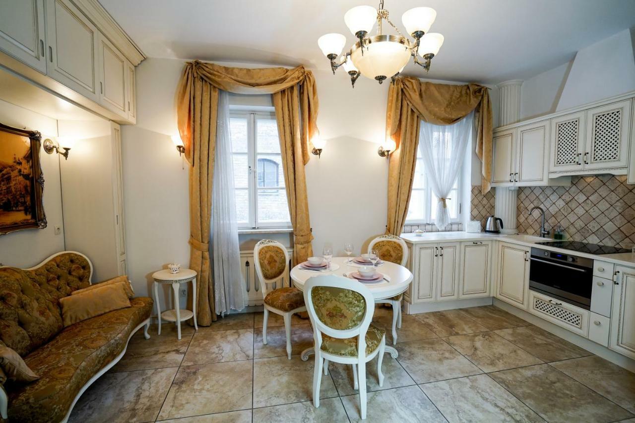 Empire Apartment Varşovia Exterior foto