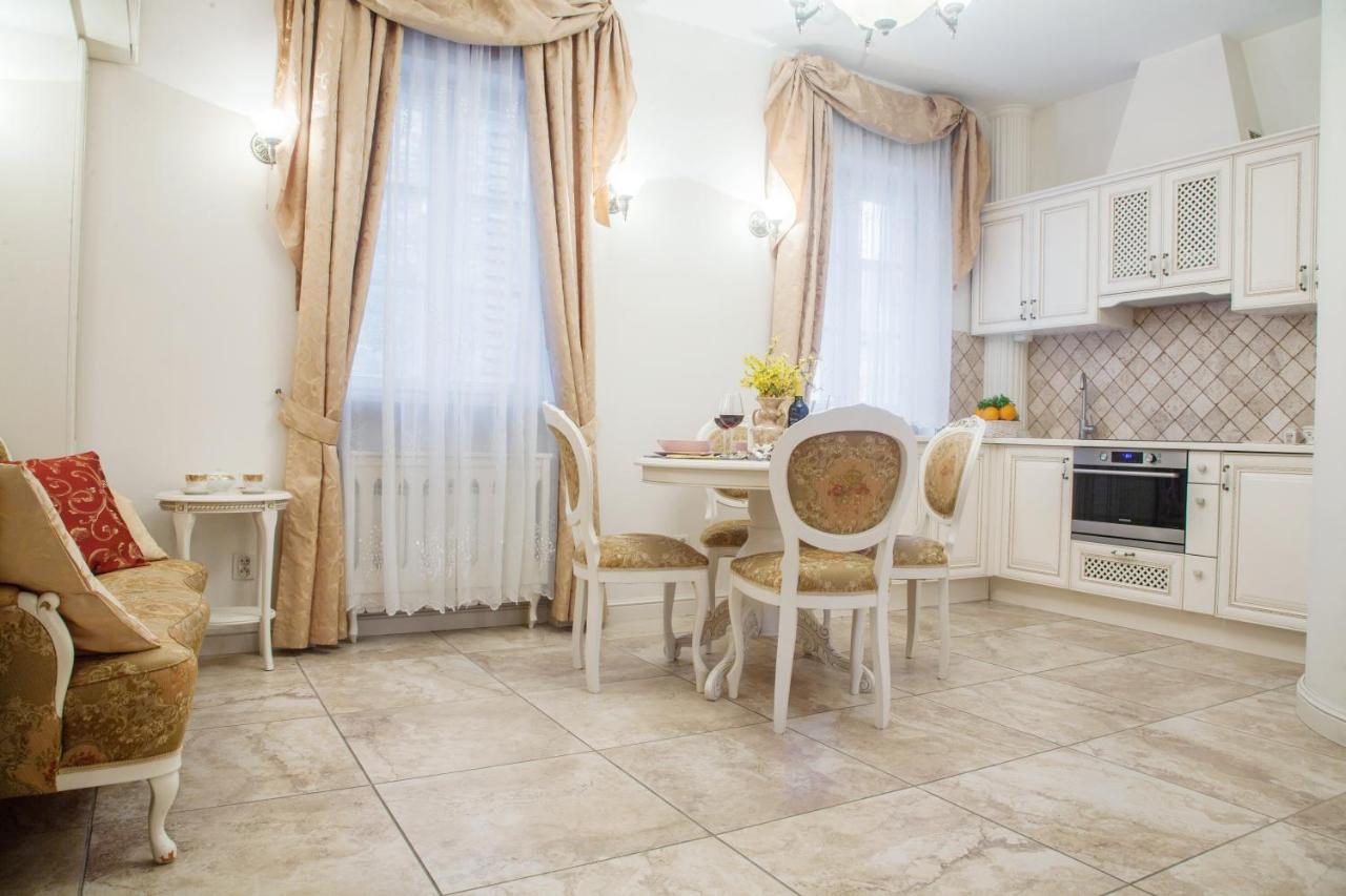Empire Apartment Varşovia Exterior foto