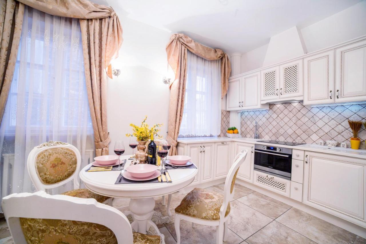 Empire Apartment Varşovia Exterior foto